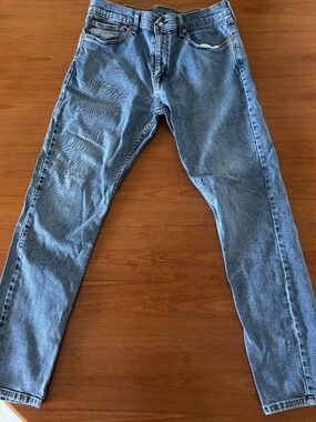 Levis Jeans 34x32